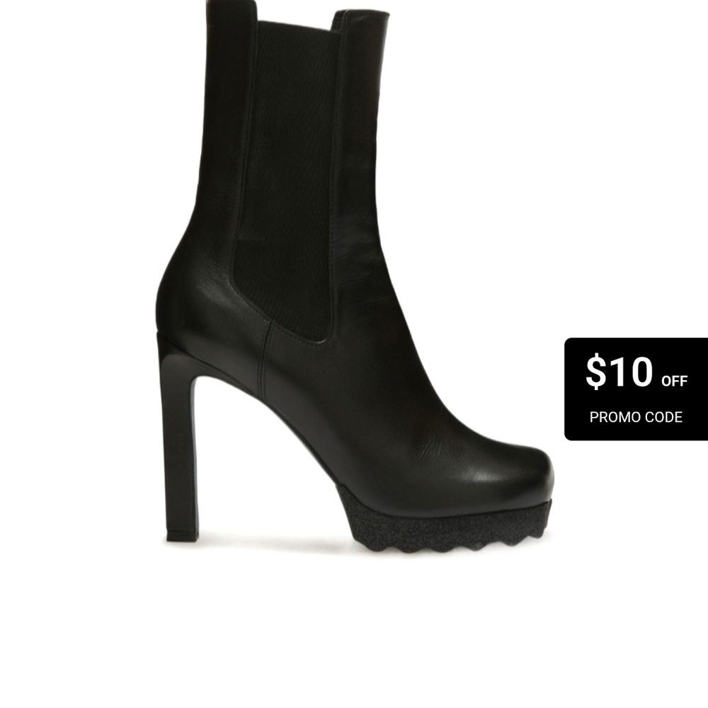 Off-White Black Heeled Boots with Modern Silhouette